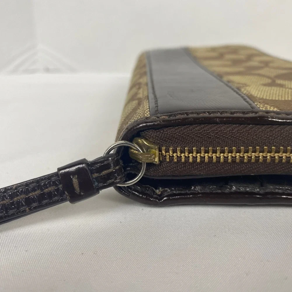 Coach Womens Brown Signature Canvas‎ Monogram Legacy Stripe Tri-Fold Wallet Snap